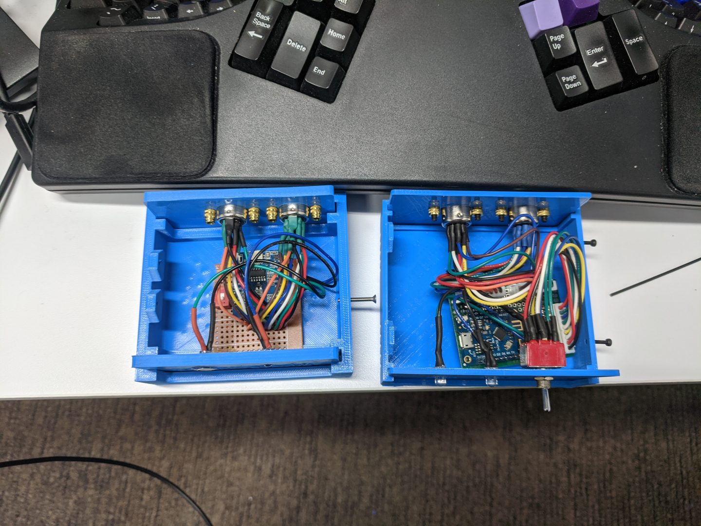 Logicdata Desk Controller - Tome